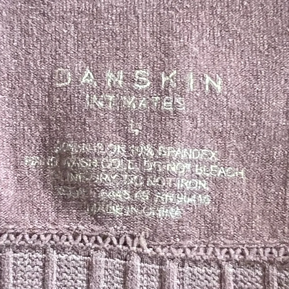 Danskin Intimates removable cups